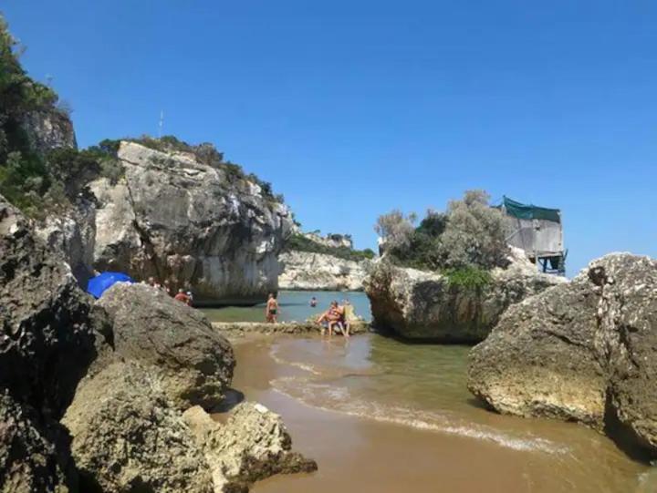 Casa Vacanze Flora Peschici Luaran gambar